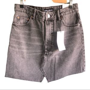 ZARA hi-rise black washed denim skirt size M